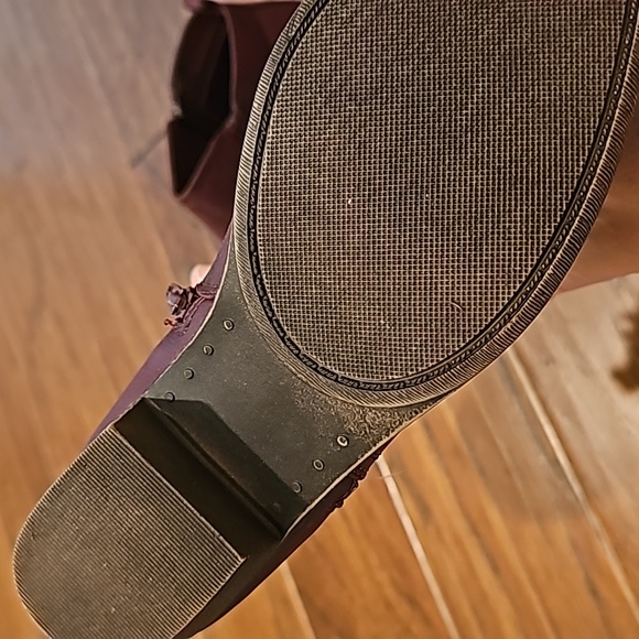 Shoes/booties - Picture 4 of 4